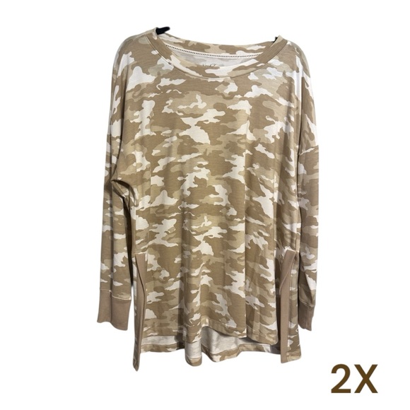 Wonderly Tops - NWOT   NEUTRAL CAMO PRINT TOP  PLUS SIZE: 2X   #X